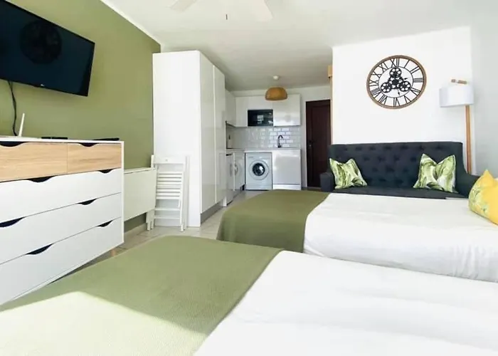 Beautiful 'studio Verde' With Panoramic Sea Views 아파트 *